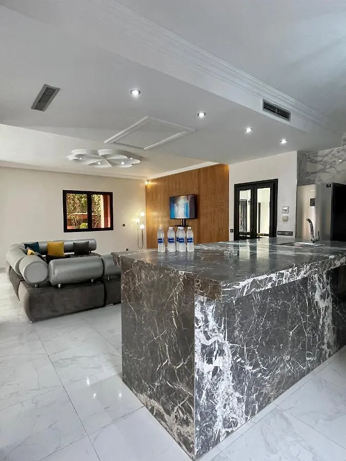 Villa Yasmine Suite Avec Jacuzzi Reservee Aux Familles Marrakesh