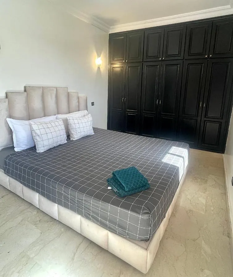 Villa Yasmine Suite Avec Jacuzzi Reservee Aux Familles Marrakesh Marocko